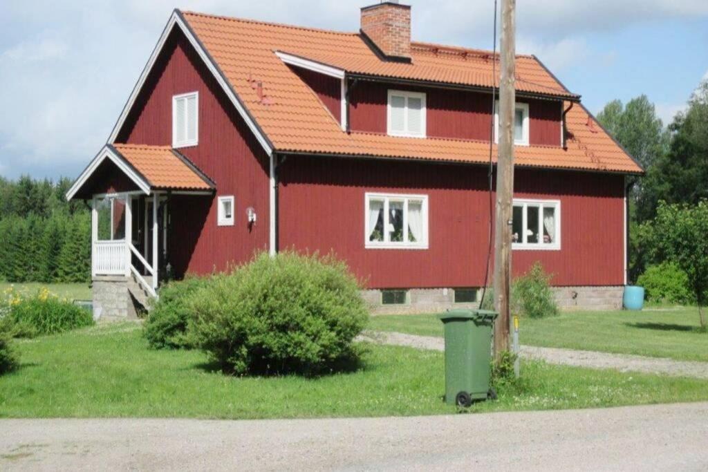 Vila Egen Laegenhet I 2-Familjshus Pa Landet. Tierp Exteriér fotografie